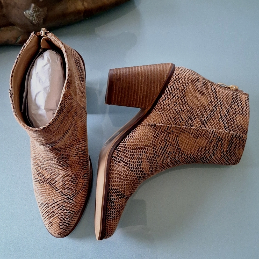 NWT Vintage Havana Brown Tan Rook Booties 8.5